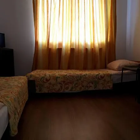 Mhostel Albergue